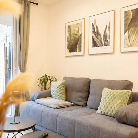 Cozy Garden Apartman *