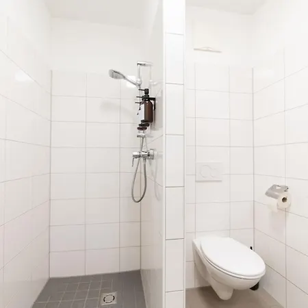 Cozy Garden Apartment *